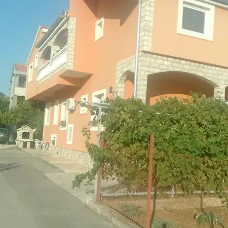 Antunovic Apartment