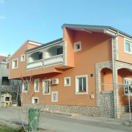 Antunovic Apartment *